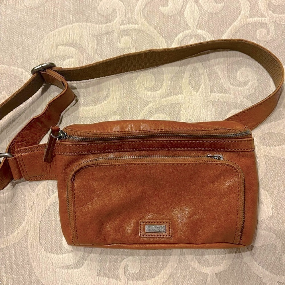 Elegant Tan Leather Belt Bag